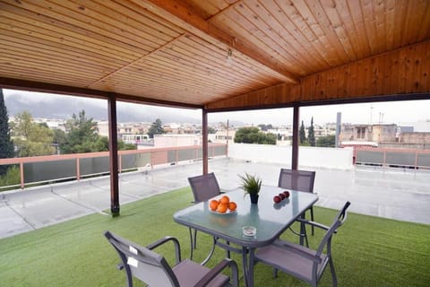 Balcony/Terrace, City view