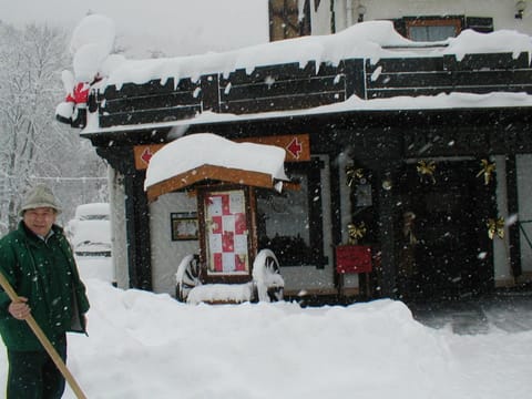 Facade/entrance, Winter