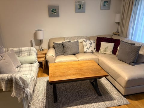 Modern Täsch Apartment with Free Parking Apartment in Canton of Valais