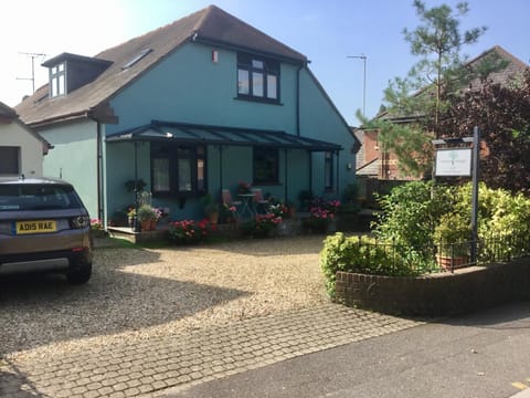 Weston Cottage Bed and Breakfast in Poole