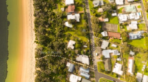 Nearby landmark, Neighbourhood, Natural landscape, Bird's eye view, Beach