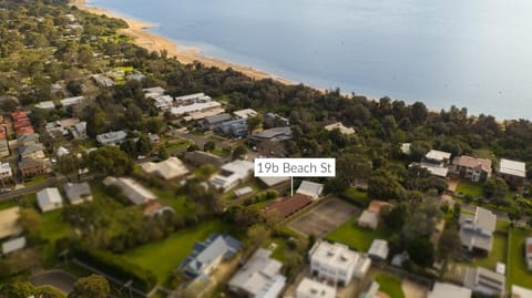 Nearby landmark, Neighbourhood, Natural landscape, Beach