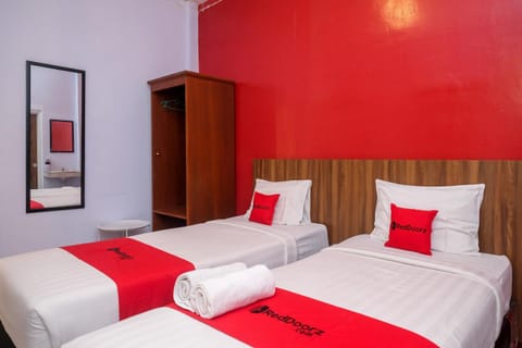 RedDoorz At Pondok Eyang Obi Sleman Hotel in Special Region of Yogyakarta