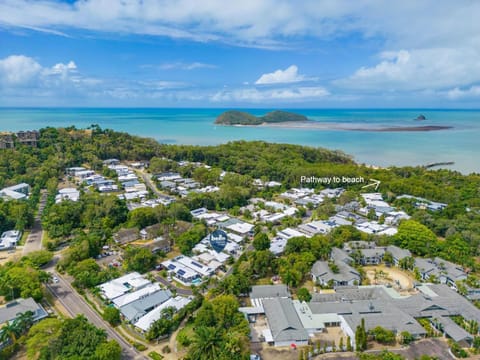 Belle Escapes 94 Cascade Luxury Home Palm Cove Maison in Palm Cove