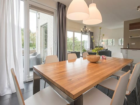 Luxury villa in Harderwijk with garden House in Biddinghuizen