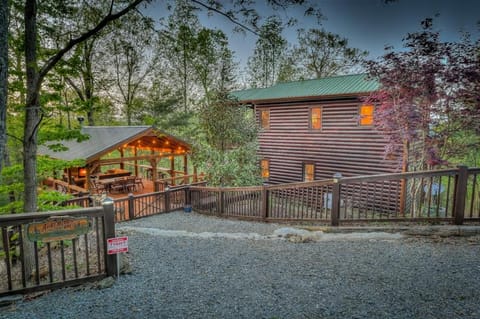 Adventure Us Haus in Blue Ridge Lake