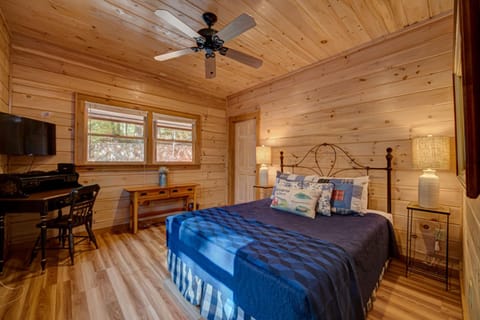 Lodge on the Lake Haus in Blue Ridge Lake