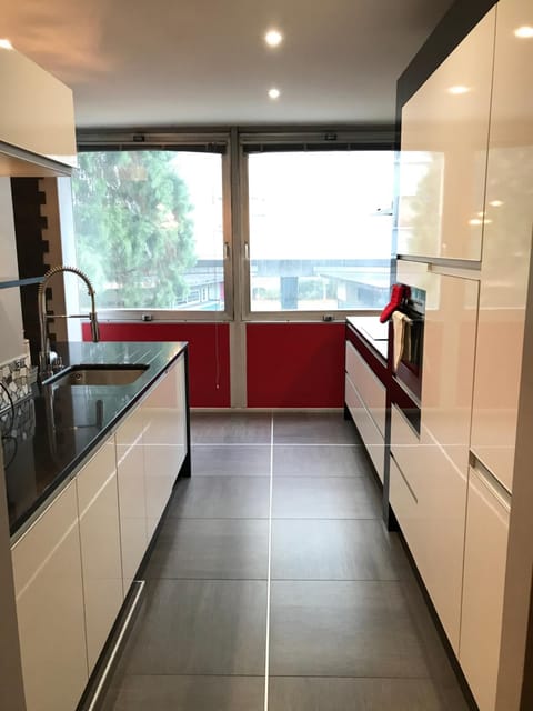 LA FORCLAZ - Centre ville & Lac, Balcon, Parking Apartment in Annecy