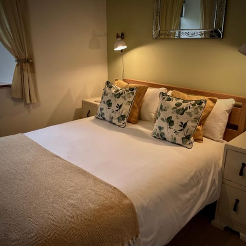 Home Farm Bed & Breakfast Bed and Breakfast in Aylesbury Vale