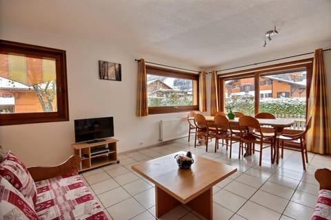 DEUX APPARTEMENTS COMBINABLES - PROCHE REMONTEE MECANIQUES - MORZINE- 12 PERSONNES- ETOILE 1&2 Condo in Les Gets