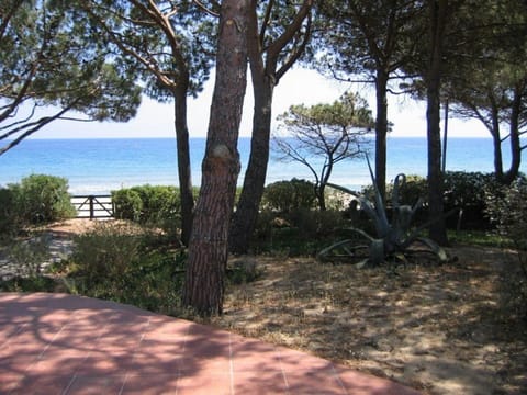 Villa climatisée 2 chambres avec terrasse et garage - FR-1-100-199 Villa in Cavalaire-sur-Mer