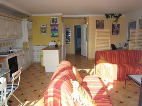 Appartement Cavalaire-sur-Mer, 3 pièces, 6 personnes - FR-1-100-212 Condo in Cavalaire-sur-Mer