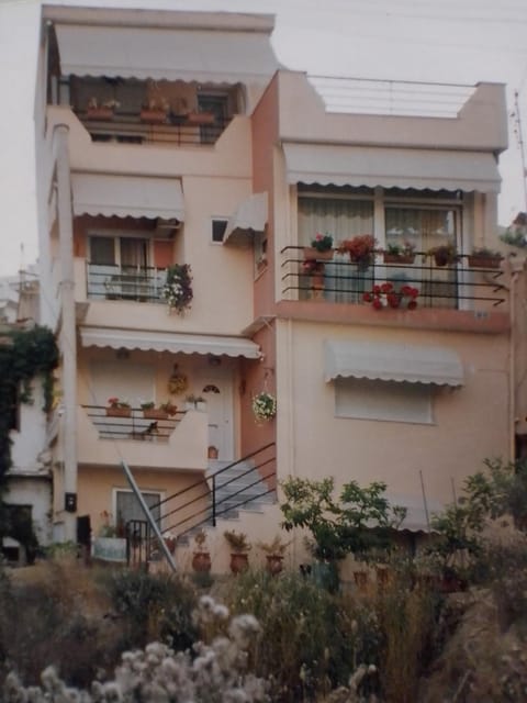 Property building, Garden view, Sea view, Street view, Family