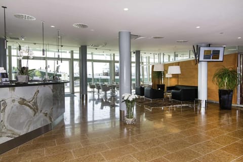 Lobby or reception, On site