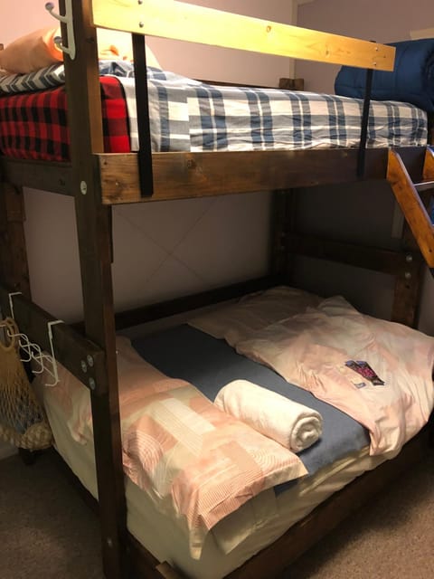 bunk bed