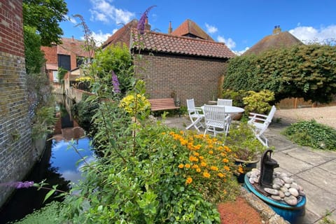 Delf Stream, close to town with lovely sunny terrace Eigentumswohnung in Sandwich