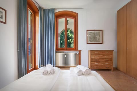 Villa Francesca-Grande appartamento in riva al lago Condo in Brenzone sul Garda