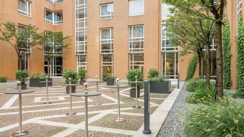 Inner courtyard view