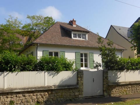 Holiday Home Sunny Lodge by Interhome House in Cabourg