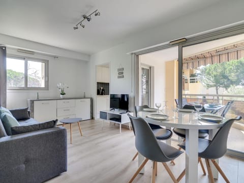 Apartment Le Provence by Interhome Condominio in Antibes