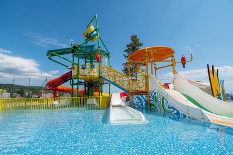 Nevis Resort & Aqua Park - All Inclusive Resort in Sunny Beach