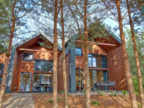 Tleń Lodge - domy całoroczne z jacuzzi w cenie! Apartment in Pomeranian Voivodeship