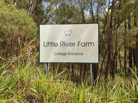 Facade/entrance, Property logo or sign