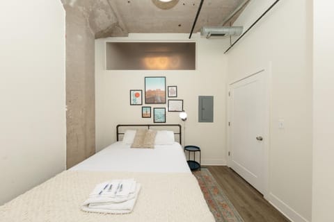 Bed, Photo of the whole room, Bedroom, towels, wardrobe, air conditioner