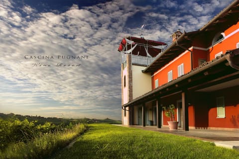 Facade/entrance, Sunset