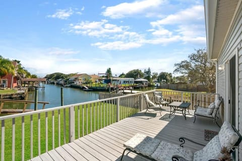 Canal Front Home! Walk to Beach, Porch, Fishing House in Butler Beach