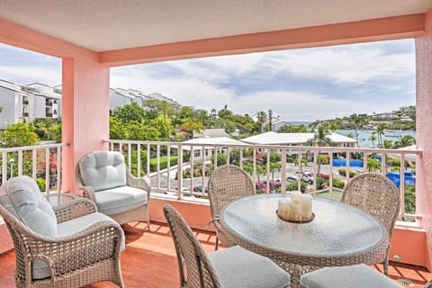 Elysian Resort Condo with 3 Balconies and Amenities! Condominio in Virgin Islands (U.S.)