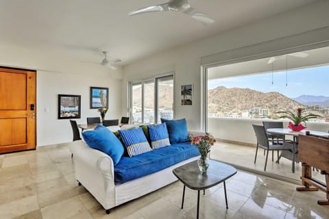 Lux Cabo Condo in Pedregal Area with Amenities and Views Eigentumswohnung in Cabo San Lucas