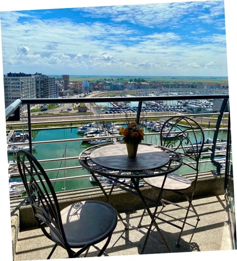 ZEEPAREL Duplex loft Apartment in Flanders