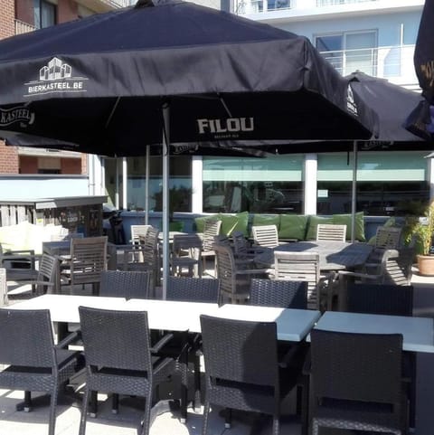 Patio, Restaurant/places to eat, Balcony/Terrace, Lounge or bar