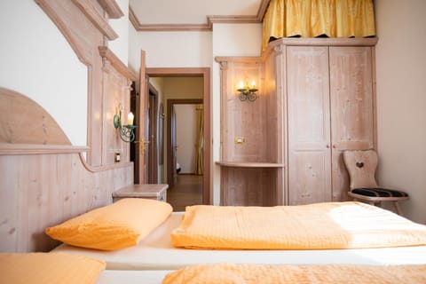 Casa Li Roina Apartment in Canton of Grisons