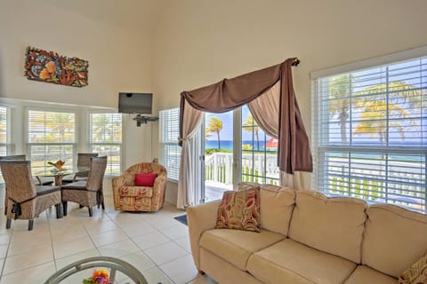 Lovely Sea Dreams Villa with Private Beach and Deck! Villa in Cayman Islands