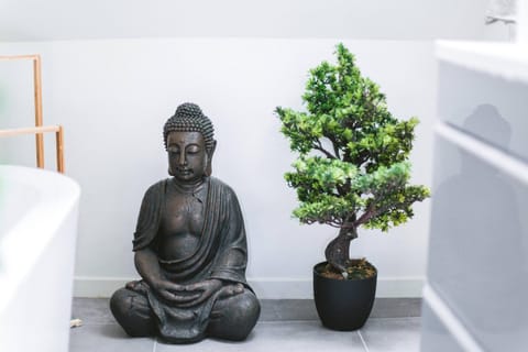 Au Zen Garden Apartment in Bourgogne-Franche-Comté