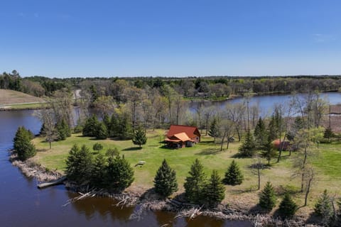 Cabin on Private Island Less Than 6 Mi to Sand Valley Golf Casa in Petenwell Lake