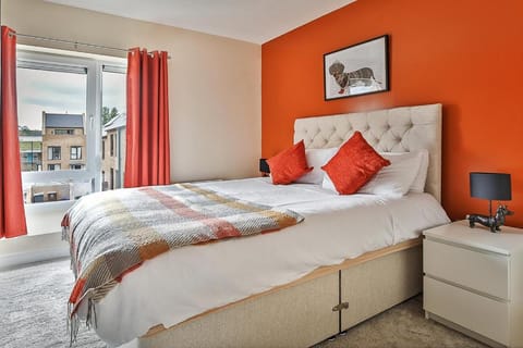 Beautiful City Centre House with Parking! Sleeps 6 House in Sheffield