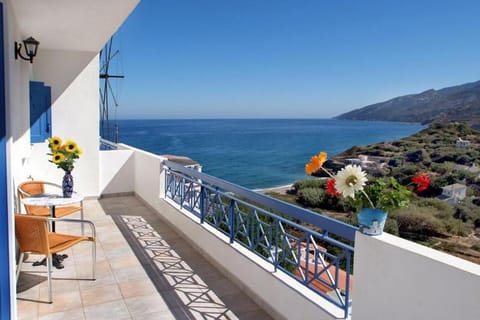 Sea View Kerame Villa in Icaria