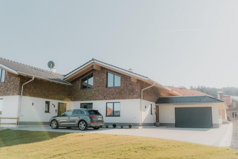 Allgäu-Chalets-Niso House in Immenstadt