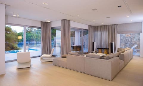 TV and multimedia, Living room, Seating area, Pool view, Swimming pool