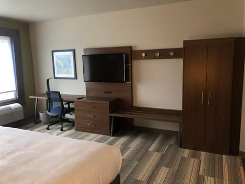 Holiday Inn Express & Suites - Madison West - Middleton, an IHG Hotel Hotel in Middleton