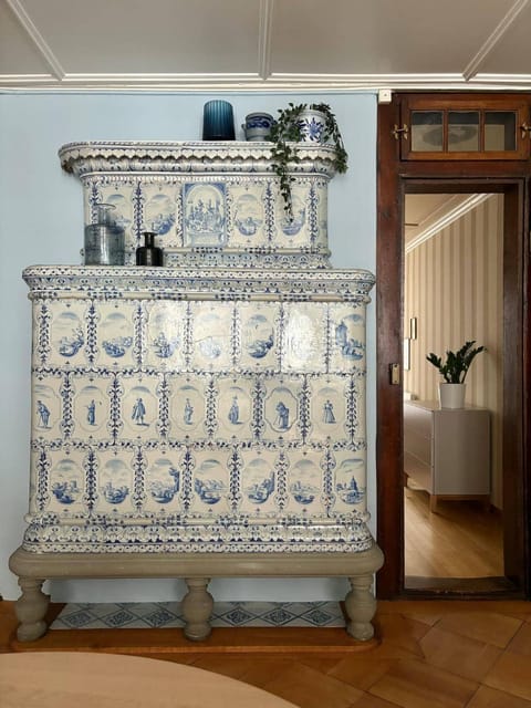 Steps to Best Bern Sites and Lots of Space Too! Apartment in City of Bern