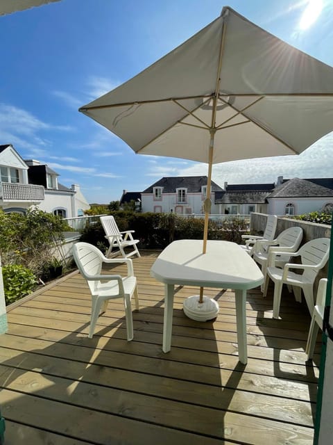 Patio, Dining area