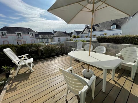 Patio, Dining area