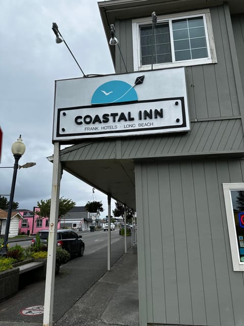 Coastal Inn and Suites Motel in Long Beach