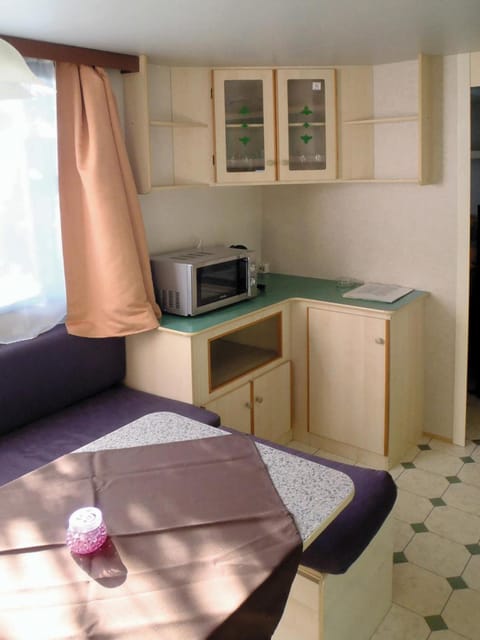 Victoria mobilehome in camping Stella del Sud Campground/ 
RV Resort in Rodi Garganico