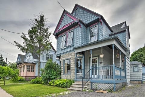 Sault Ste Marie Historic Home, Walk to Town! House in Sault Ste Marie
