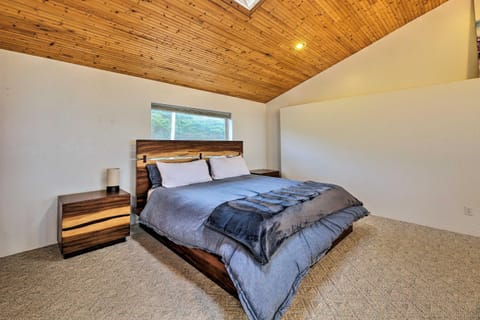 Sanderling Sea Cottages, Unit A Pet Friendly! Apartment in Oregon